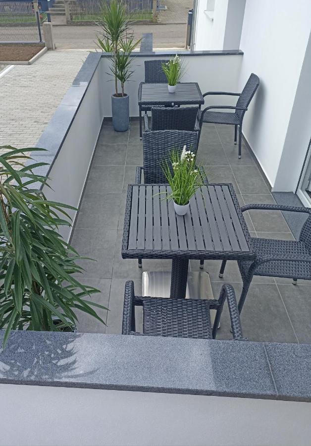 Ebs Paradies Rheinhausen Ngoại thất bức ảnh